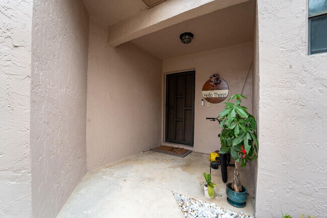 Building Photo - 1672 Cypress Pointe Dr