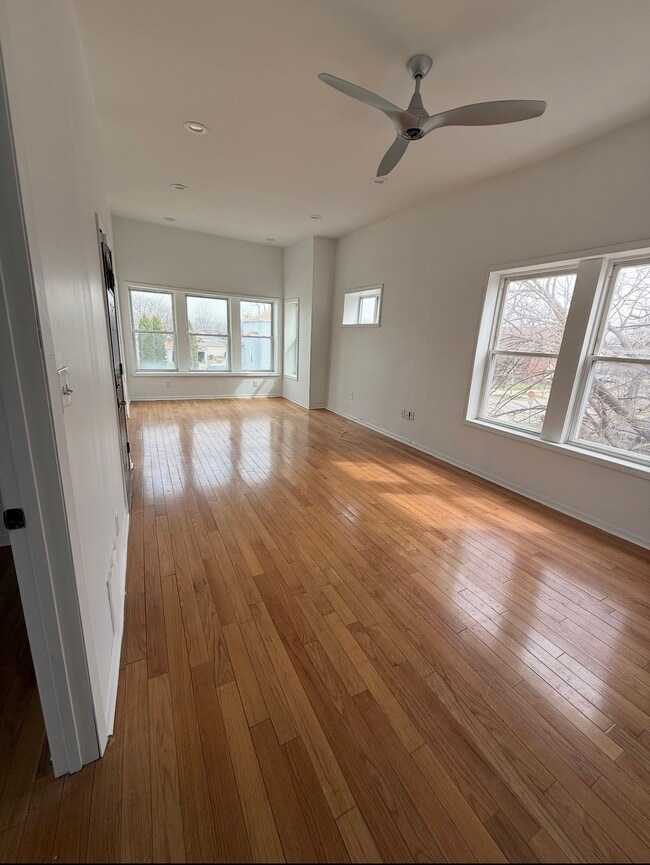 Building Photo - Singleton Multifamily Building