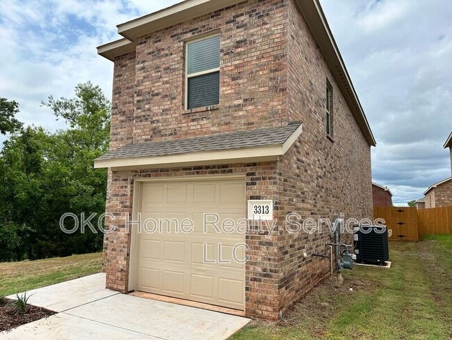 Building Photo - 3313 NW 148th St