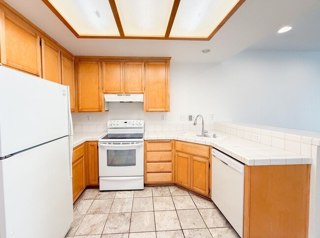 Building Photo - 2527 Baywood Way