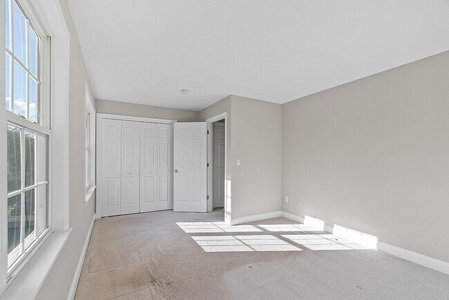 Building Photo - 67 N Quinsigamond Ave