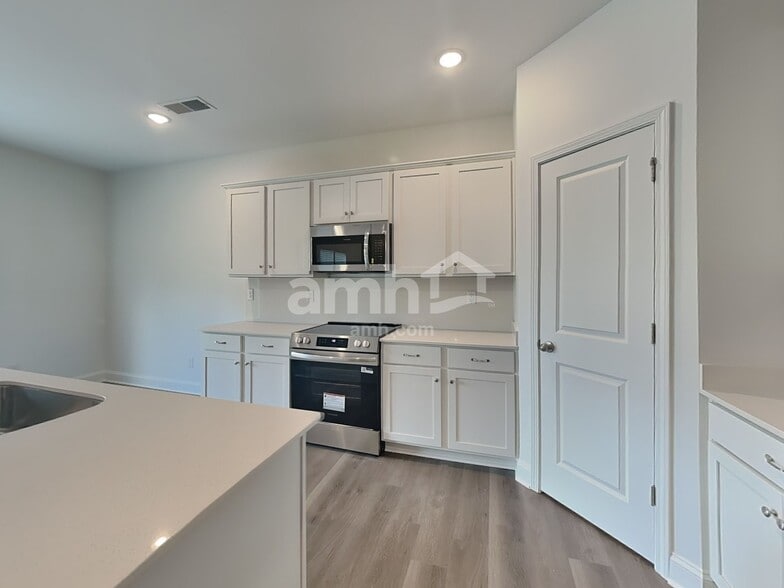 Building Photo - 3522 Jefferson Cor Ln