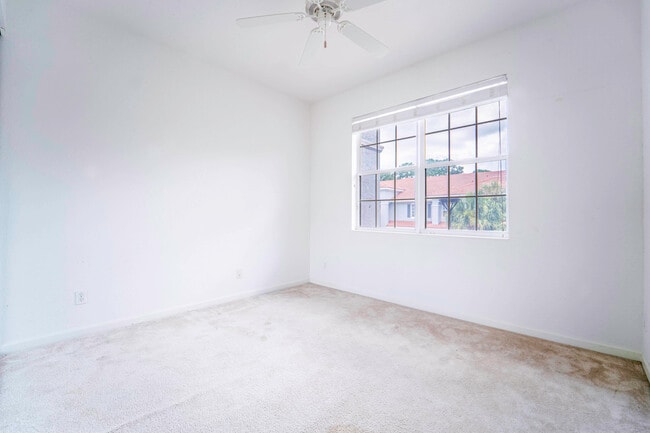 Building Photo - 2177 SW Cape Cod Dr