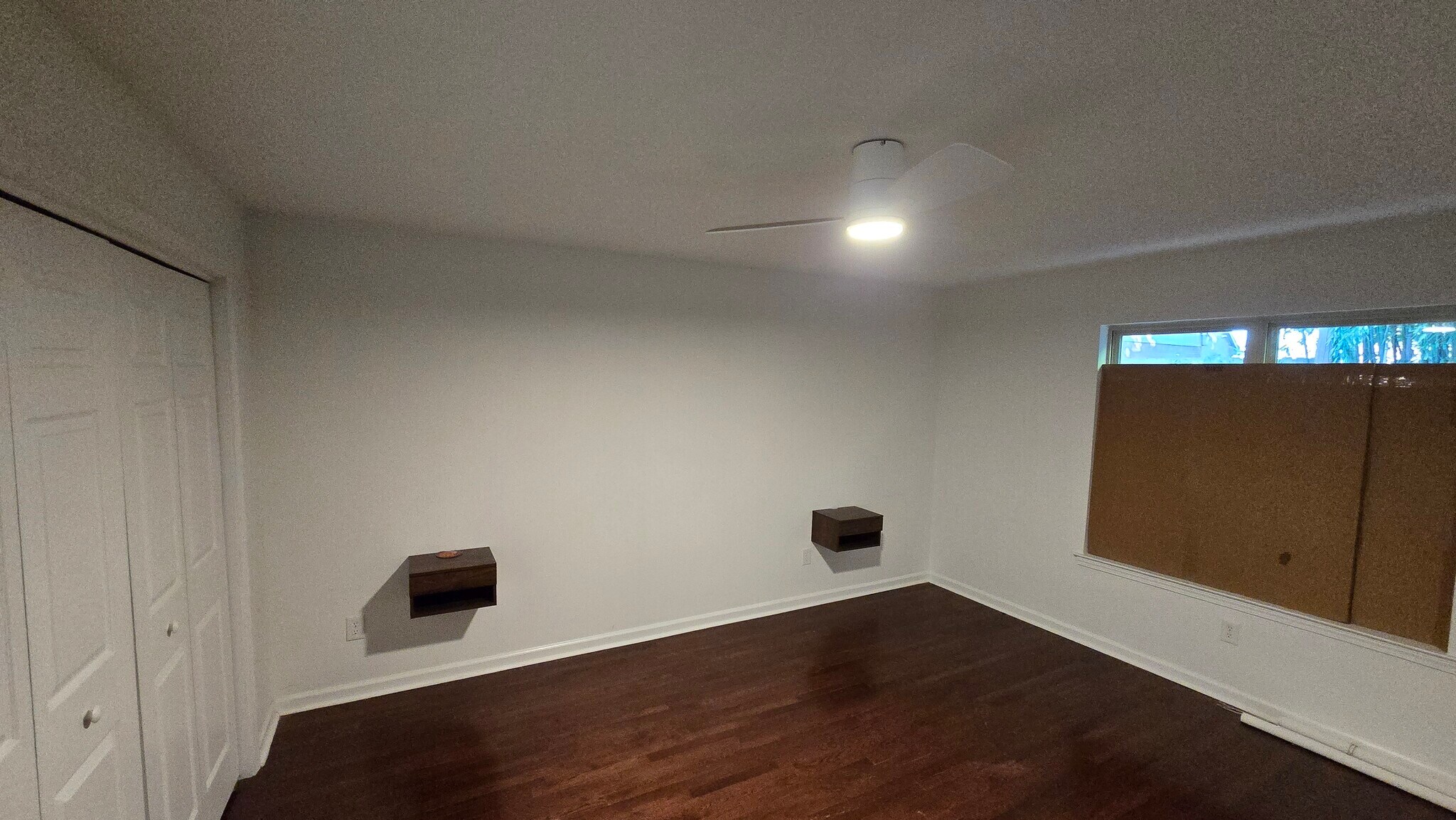 Building Photo - 284 W Central Park St