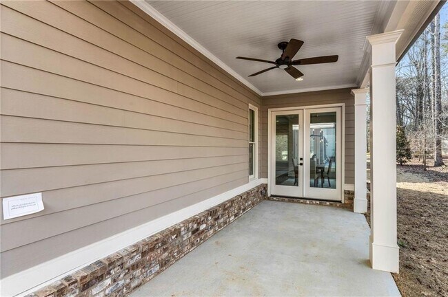 Building Photo - 909 Sunny Meadows Ln
