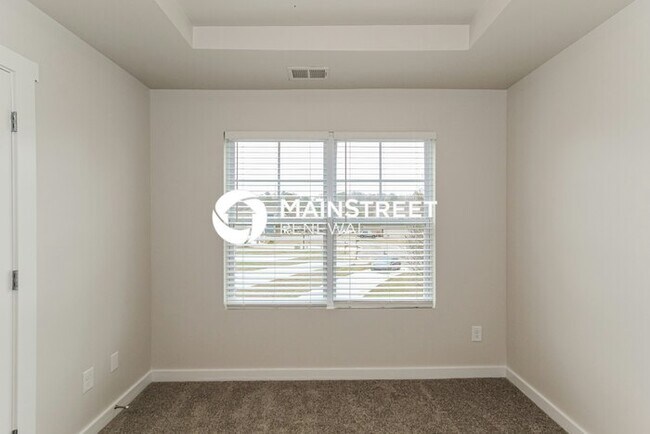Building Photo - 3 Bedroom Pet-Friendly Home in McCalla, AL with Main Street Renewal