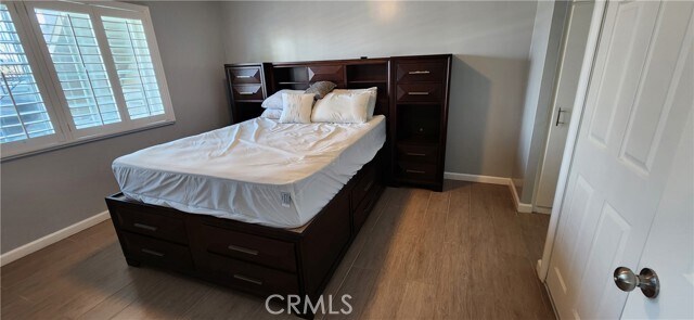 Building Photo - 8701 S Van Ness Ave