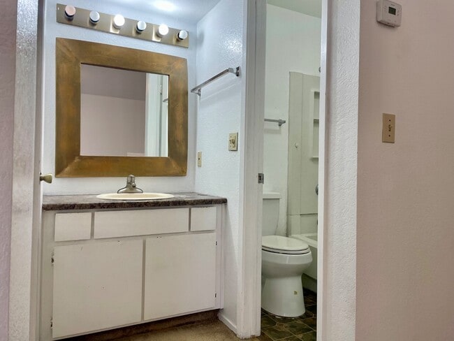 Building Photo - 1661 Pyrenees Ave