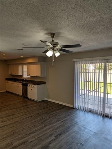 Building Photo - 5521 Odessa Ave