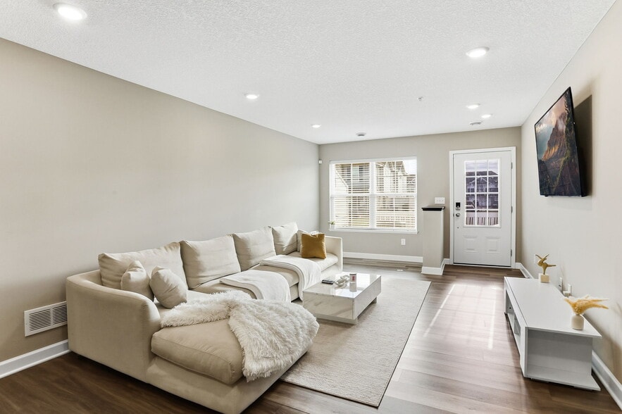 Building Photo - 8027 149th Xing NW