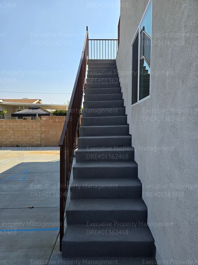 Building Photo - Newly constructed upstairs 2 bedrooms and ...