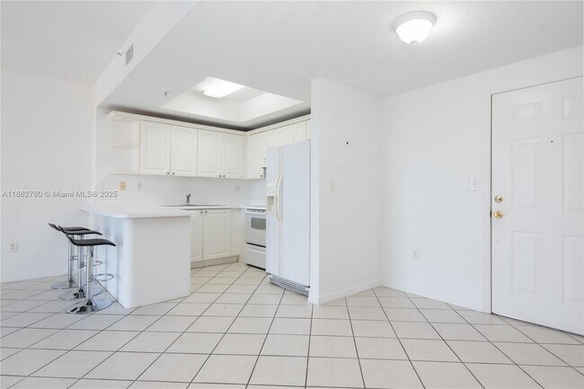 Building Photo - 3500 Coral Wy