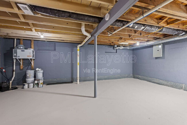 Building Photo - 312 Highland Dr