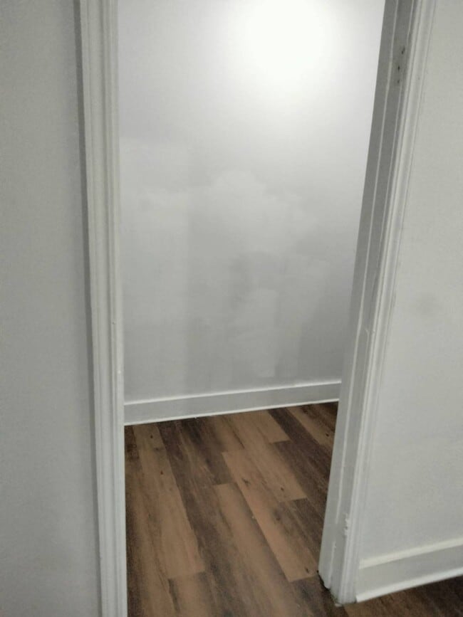 Building Photo - 614 1st St N