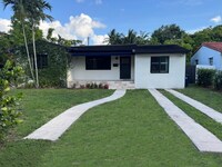 Building Photo - 8 Corydon Dr