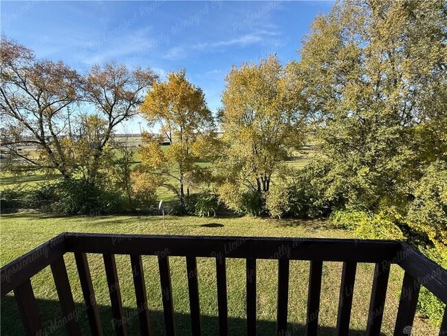 Building Photo - 557 N Broad St