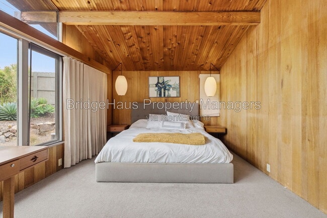 Building Photo - 1541 Garrison Pl