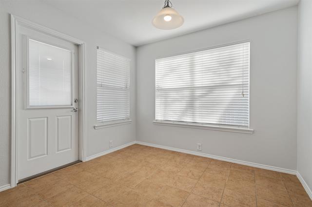 Building Photo - 10400 Nettie St