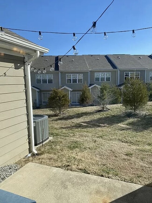 Building Photo - Goodlettsville Townhome