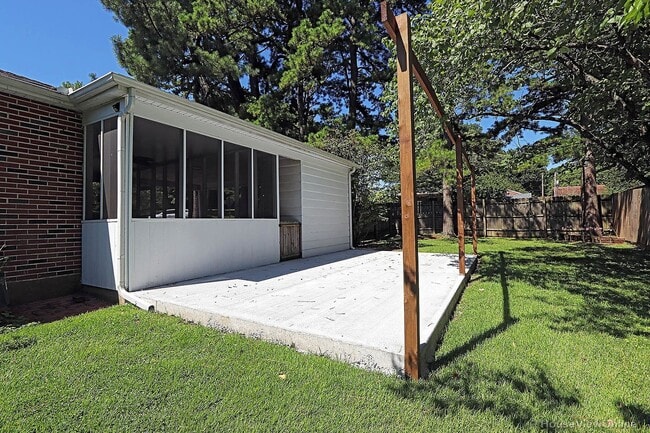 Building Photo - Beautiful House In Cape