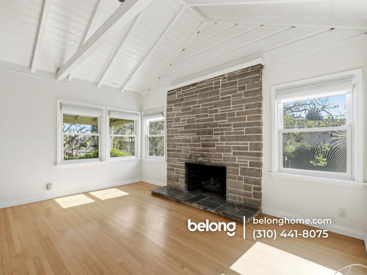 Building Photo - 10537 Rochester Ave