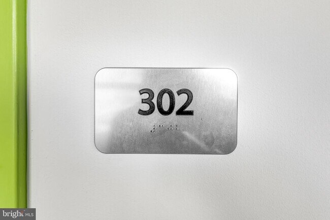 Building Photo - 4800 Brown St