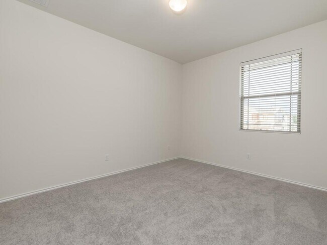Building Photo - 9101 Garnet Dr