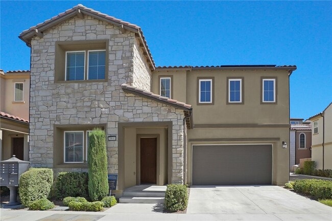 Primary Photo - 20641 W Chestnut Cir