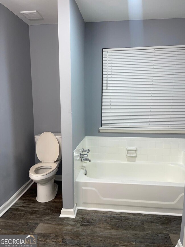 Building Photo - 5391 Kelleys Mill Cir