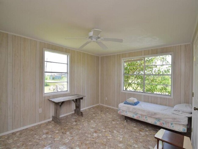 Building Photo - 2104 Galveston Ave