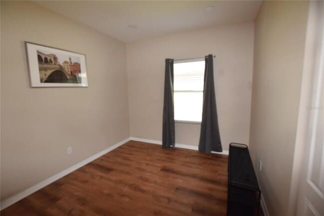 Building Photo - 1570 Scarlet Oak Loop