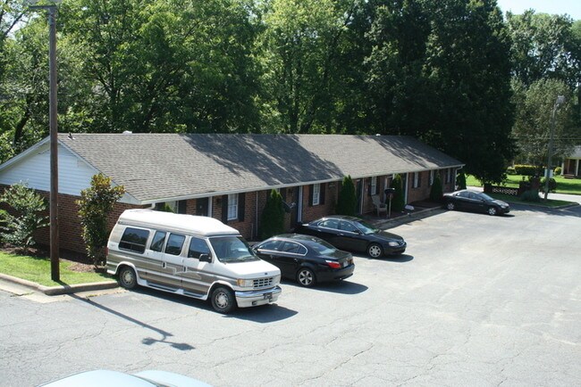 Building Photo - 115 Florence St