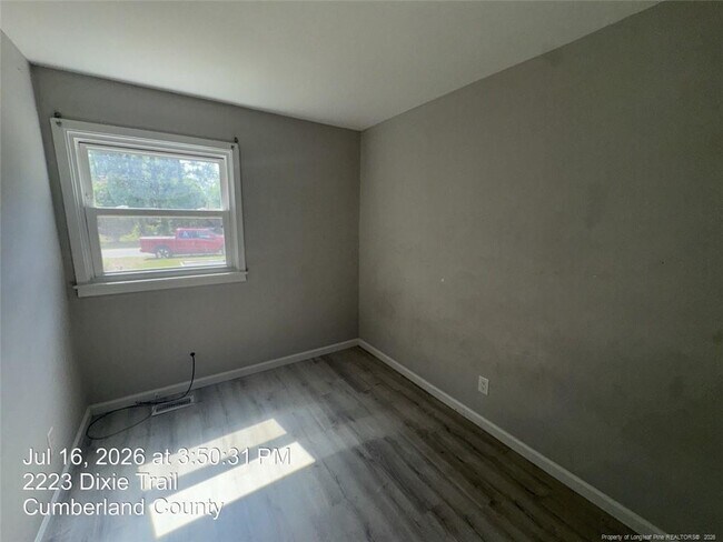 Building Photo - 2223 Dixie Trail