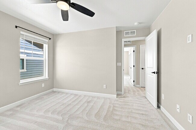 Building Photo - $2,940.95 with $300 off for the first month's rent, 3 Beds - 3 Baths, Single Family Home in Erie ...