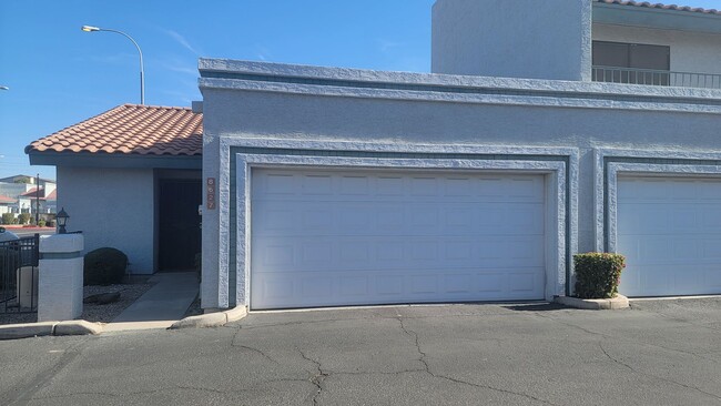 Primary Photo - Townhome with two car garage! Community pool!