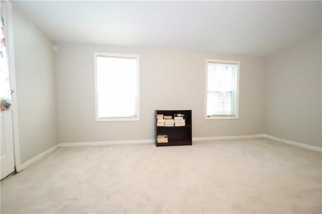 Building Photo - 315 Myrtlewood Terrace NW