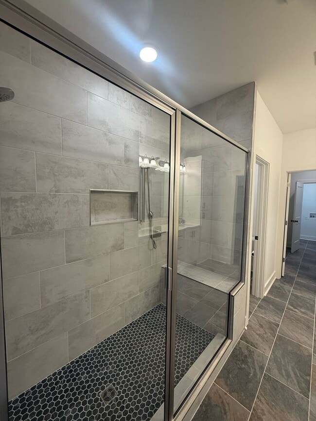 Building Photo - 4005 Doler Cv