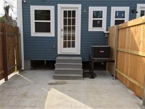 Building Photo - 700 N Alexander St