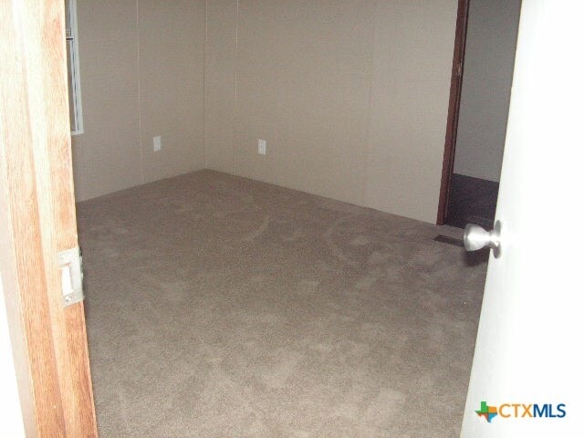 Building Photo - 200 Buck Trail