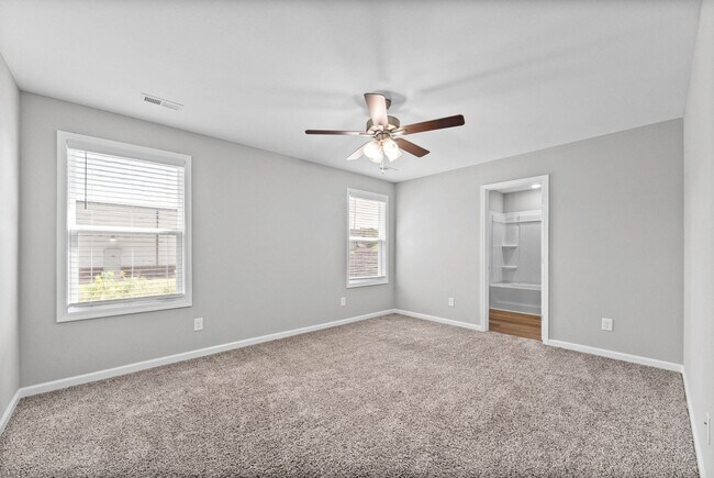 Building Photo - 54 E Fork Dr