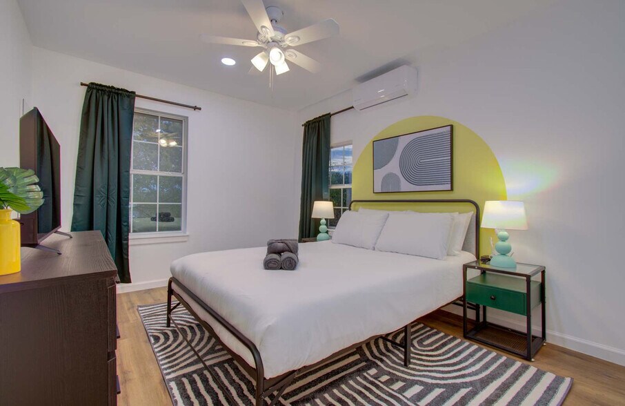 Building Photo - 6400 Sherman St