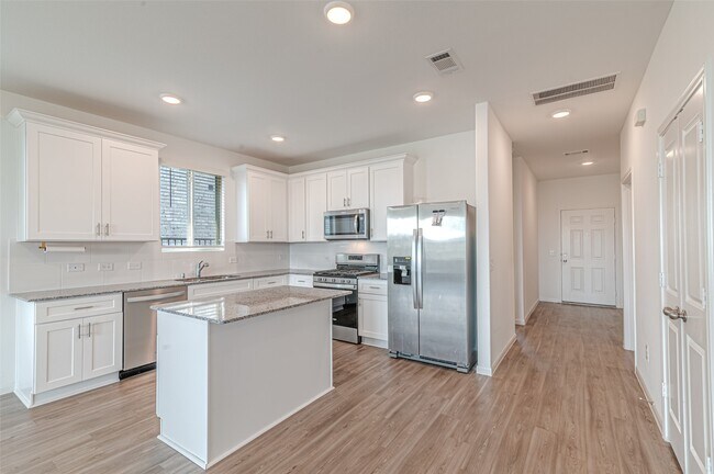 Building Photo - 21119 Turtle Gln Ln