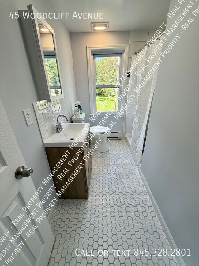 Building Photo - 45 Woodcliff Ave