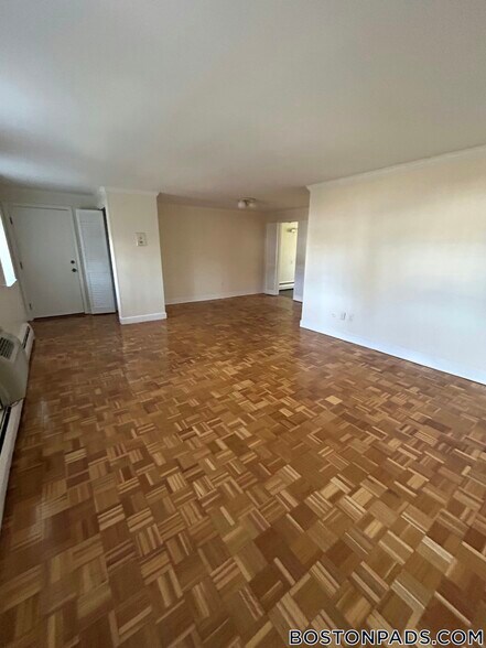 Building Photo - 38 Worthen Rd