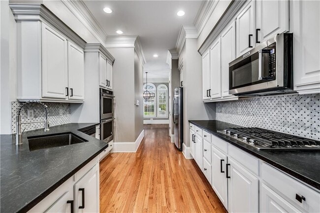 Building Photo - 2586 Brookhaven Chase Ln NE