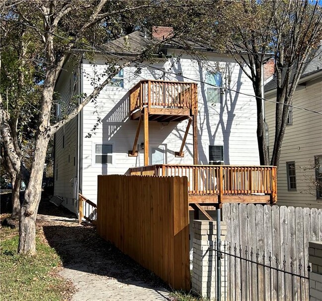 Building Photo - 559 Angier Ave NE