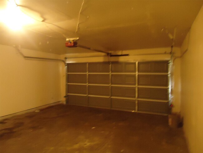 Building Photo - 18719 Lippizaner Dr