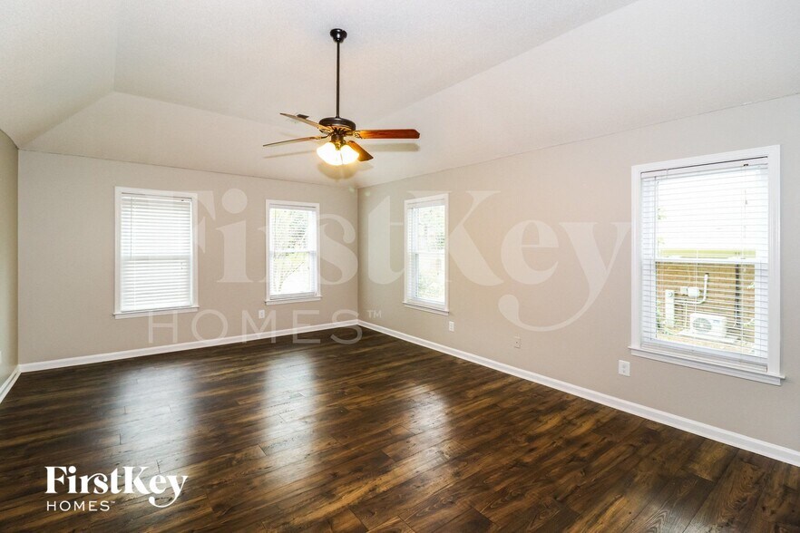 Building Photo - 3380 Bluebridge Ln