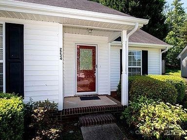 Building Photo - 2234 Pleasant Dale Dr