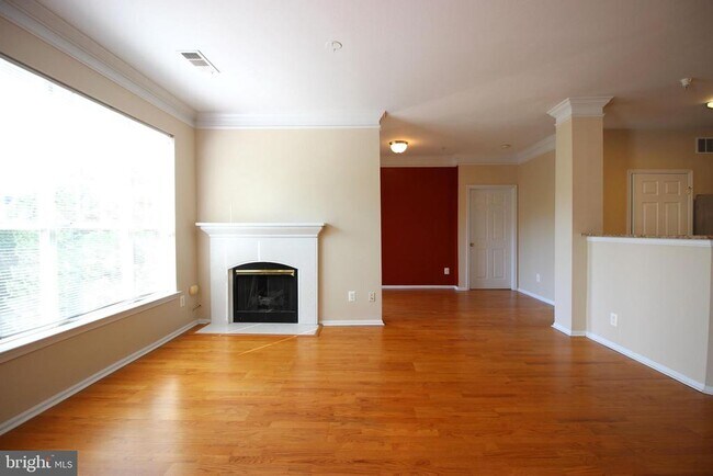 Building Photo - 1550 Spring Gate Dr.